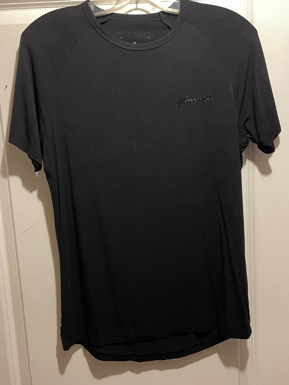 Young la 422 fitted delt tee